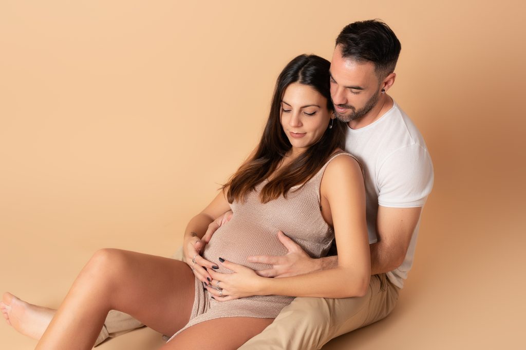 sesión fotos embarazo en pareja